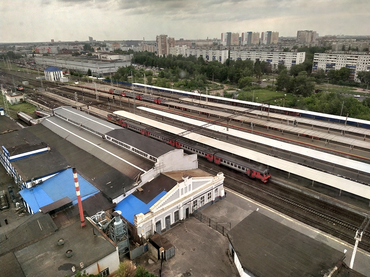Вид на старинное депо и станцию Нижний Новгород-Московский
