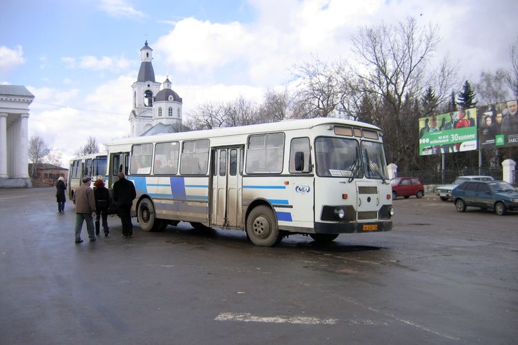 ЛИАЗ-677 на Соборной площади