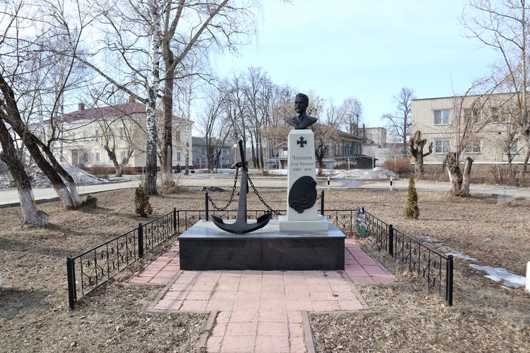 Памятник П.Н. Черкасову в Володарске
